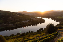 Sunrise No Vale Do Douro - Portugal