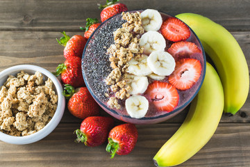 Acai superfood healthy breakfast smoothie bowl