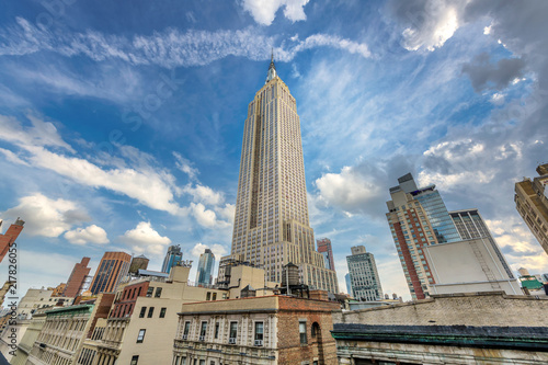 Plakat Nowy Jork. Panoramę centrum Manhattanu z Empire State Building, NY, USA.