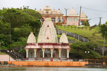 Wall Mural - Hindu temple at Ganga Talao (Grand Bassin) in Mauritius.