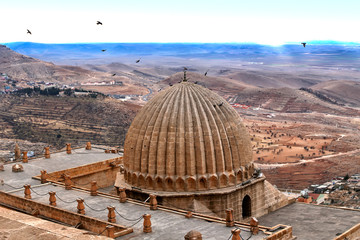 Wall Mural - Beautiful Mardin old city landscape from Zinciriye Madrasah.Mardin is a historical city in Southeastern Anatolia, Turkey.