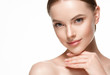 © Utkamandarinka - Woman beautifl face closeup with healthy skin and beauty lips and eyes