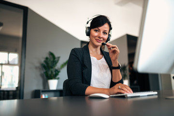 Canvas Print - Portrait of helpline operator.