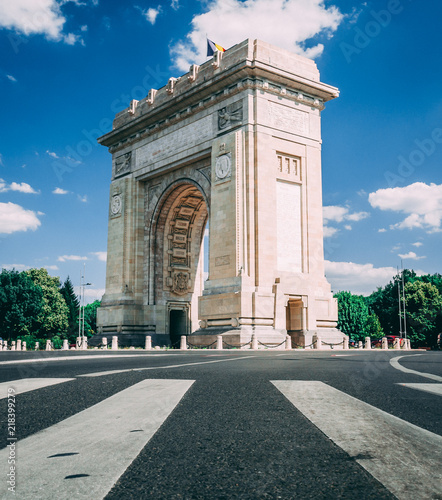 Arcul De Triumf Bucuresti Stock Photo Adobe Stock