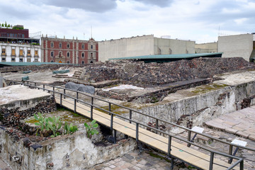 Wall Mural - Pre-hispanic ruins of the aztec city of Tenochtitlan in Mexico City