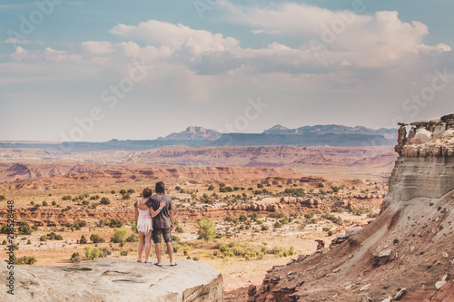 Fotomural Father and Daughter in Wonder and Awe