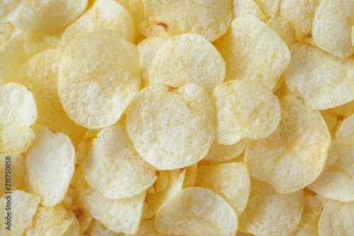 Fotografía crispy potato chips snack texture background
