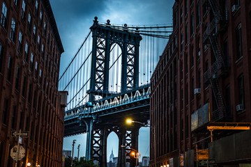  Manhattan Bridge