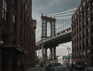  Manhattan Bridge z Brooklynu