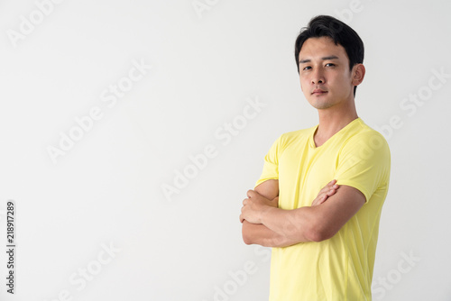 エクササイズ フィットネス 腕組みをする男 Stock Photo Adobe Stock エクササイズ フィットネス 腕組みをする男 Stock Photo Adobe Stock