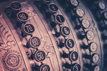 old cash register / antique cash register