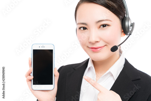 スマホを見せるオペレーター Buy This Stock Photo And Explore Similar Images At Adobe Stock Adobe Stock スマホを見せるオペレーター Buy This Stock Photo And Explore Similar Images At Adobe Stock Adobe Stock