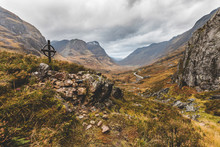 UK, Scotland, Ralston Cairn Point Near Glencoe With View Of The Valley And Of The Three Sisters