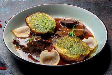 Sticker - Beef cheeks with mashed potatoes