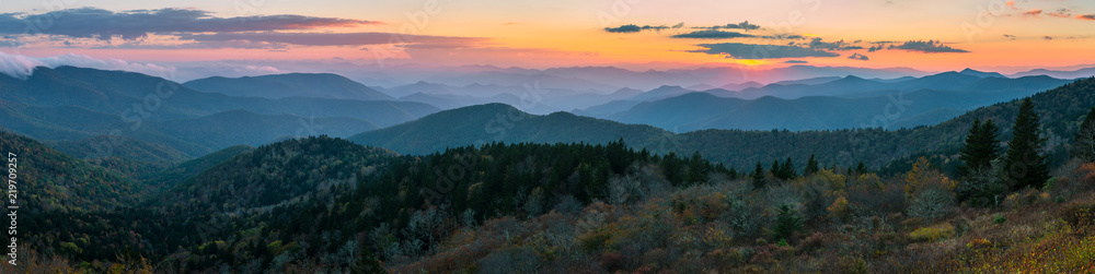 Blue Ridge Mountains scenic sunset - obrazy, fototapety, plakaty 