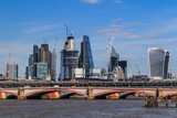 Fototapeta  - Widok na wieżowce w Londynie
