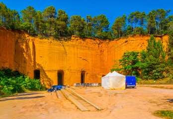 Wall Mural - Mines du Bruoux - a former ochre quarry in southern France