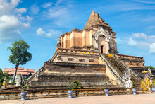 Wat Chedi Luang Temple In Chiang Mai