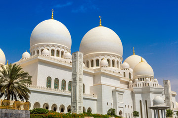 Wall Mural - Sheikh Zayed Grand Mosque in Abu Dhabi