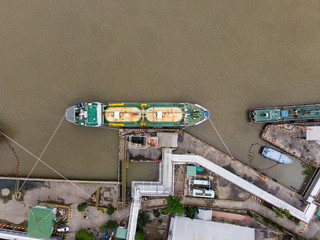 Wall Mural - Sea freight, Crude oil tanker lpg ngv at Bangkok Port Thailand / Oil tanker ship to Port of Singapore - import export around in the world