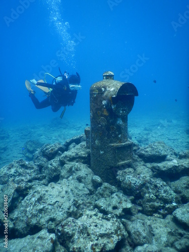 Fotografie, Obraz Buzon de correos debajo del mar de Okinawa, Japon
