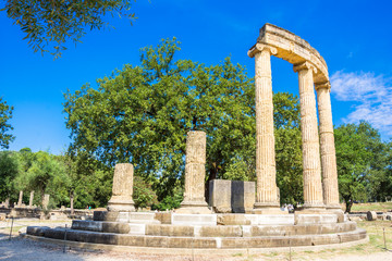 Fototapete - The ruins of ancient Olympia, Greece. Here takes place the touch of olympic flame.