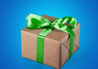 Canvas Print - Gift box with green ribbon isolated