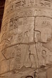 Zeichnungen und der hieroglyphischen Schriften auf den Säulen in Karnak-Tempel in Luxor