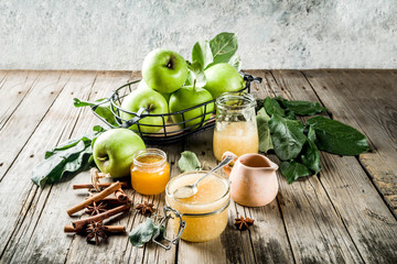 Wall Mural - Homemade apple jam or sauce, with green apples and spices