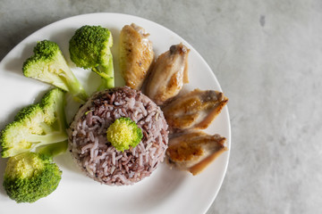 clean food , Fried chicken ,Broccoli  vegetable , egg and rice