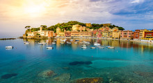 Sestri Levante - Paradise Bay Of Silence With Its Boats And Its Lovely Beach. Beautiful Coast At Province Of Genoa In Liguria, Italy, Europe.