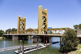 Fototapeta Krajobraz - Sacramento Tower Bridge With River And Clear Blue Sky
