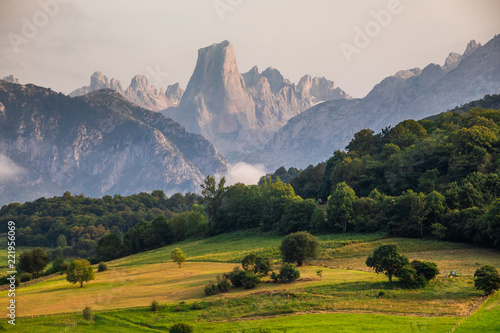 Leinwand Poster  Naranjo de Bulnes known as Picu Urriellu in Asturias, Spain