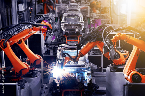 Cuadros en Lienzo The factory floor of automobile production is producing cars