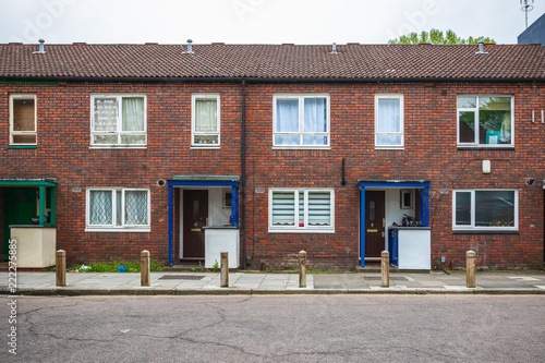 Fotografia, Obraz Council terrace houses around Hackney in London