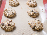 Fototapeta Lawenda - Baking Christmas holiday oatmeal raisin cookies