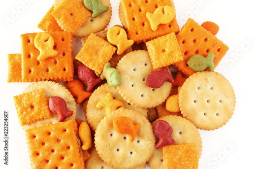 Fotografía mix Crackers isolated on a White Background top view for food concept,health con
