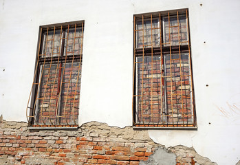 Dead windows of an old building