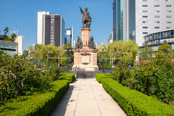 Wall Mural - Monument to Christopher Columbus at Paseo de La Reforma in Mexico City