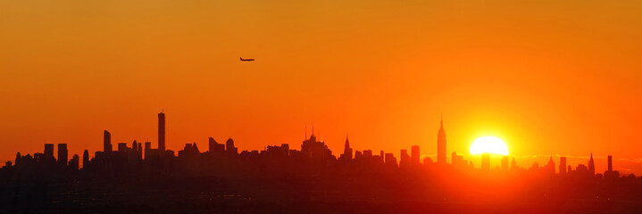 Fototapete - New York City sunrise silhouette