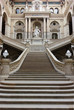 Treppe und Justitia im Justizpalast in Wien 