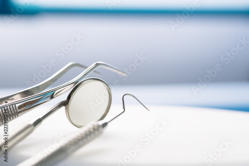 Fotografia Dental tools use for dentist in the office or clinic.