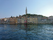 Krajobraz Istrii.  Widok pięknych europejskich miejsc odpoczynku w Chorwacja, Rovinj stare miasteczko.