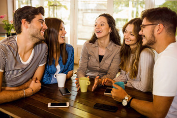 Wall Mural - Friends at the cafe