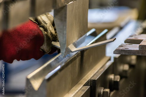 Cuadros en Lienzo Sheet metal bending process.