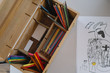 © Eve Saint-Ramon - Crayon et boite à dessin