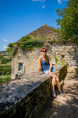 Wall Mural - Femme dans le Château de Berzé-le-Châtel