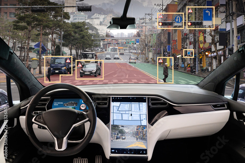 Fotomural Autonomous car with HUD (Head Up Display)