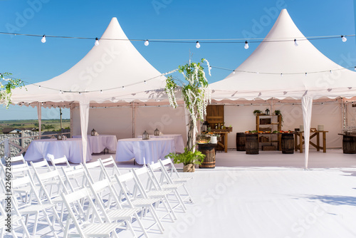 Cuadros en Lienzo weddind tent catering. Marquee white