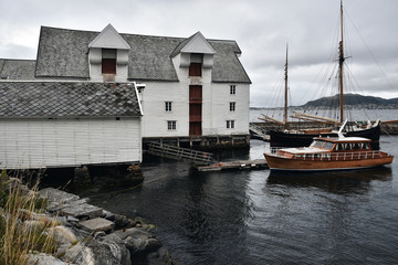 Poster - View of Alesund town and port, More og Romsdal , on the west coast of Norway, at the entrance to the Geirangerfjord,  renowned for its beautiful Art Nouveau buildings.